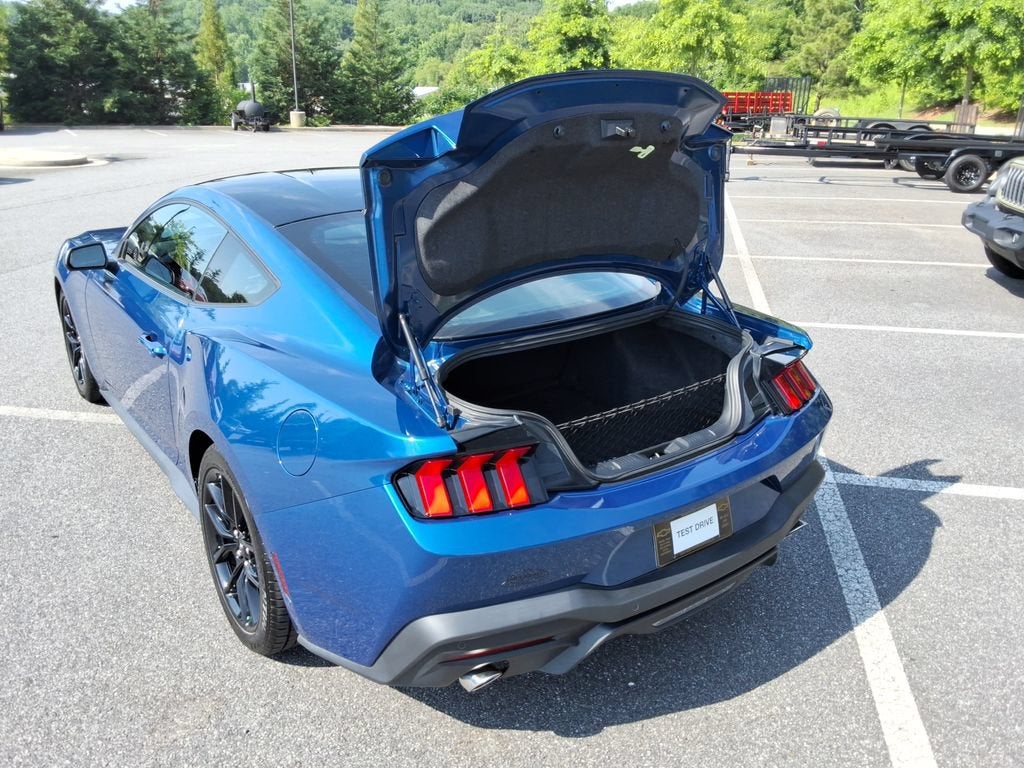 2024 Ford Mustang EcoBoost Fastback