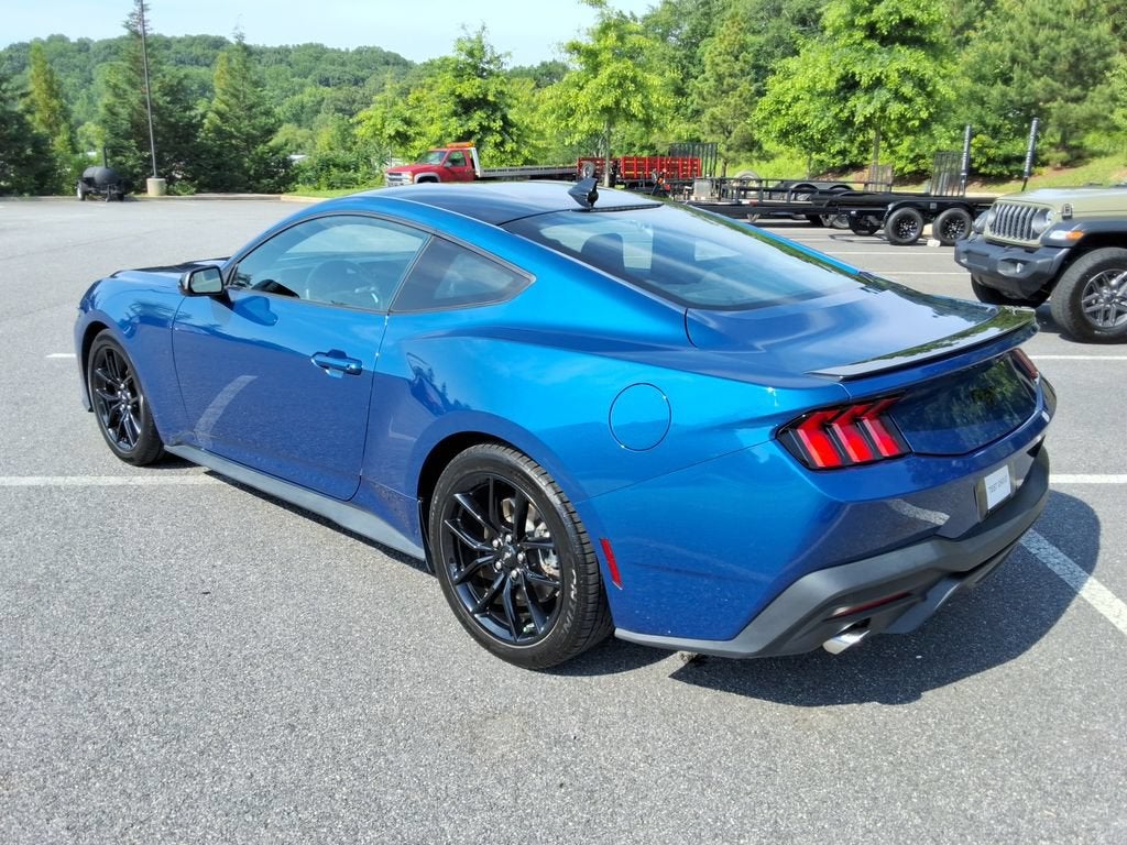 2024 Ford Mustang EcoBoost Fastback