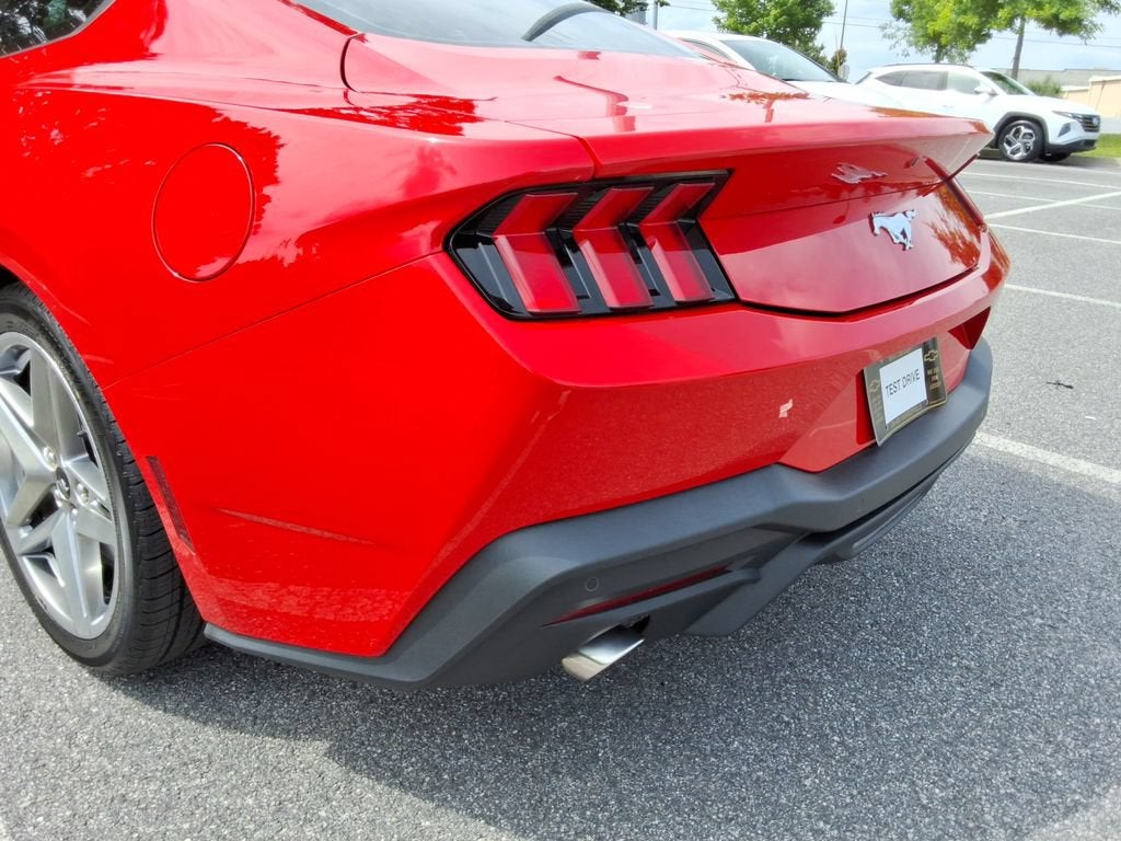 2024 Ford Mustang EcoBoost Fastback