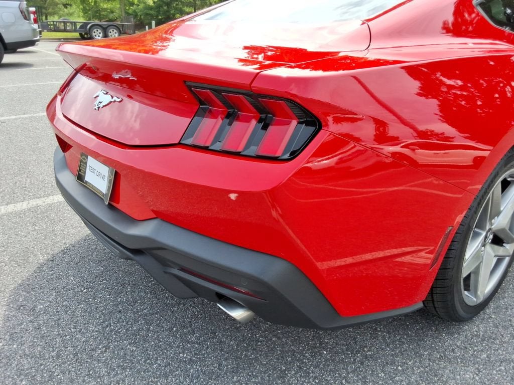 2024 Ford Mustang EcoBoost Fastback