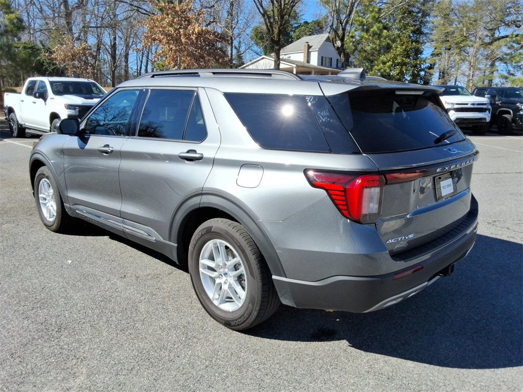 2025 Ford Explorer Active