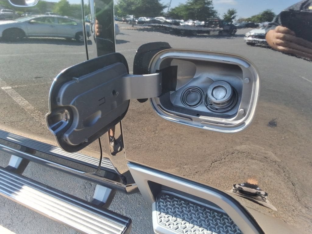 2025 Chevrolet Silverado 3500 HD LT DRW