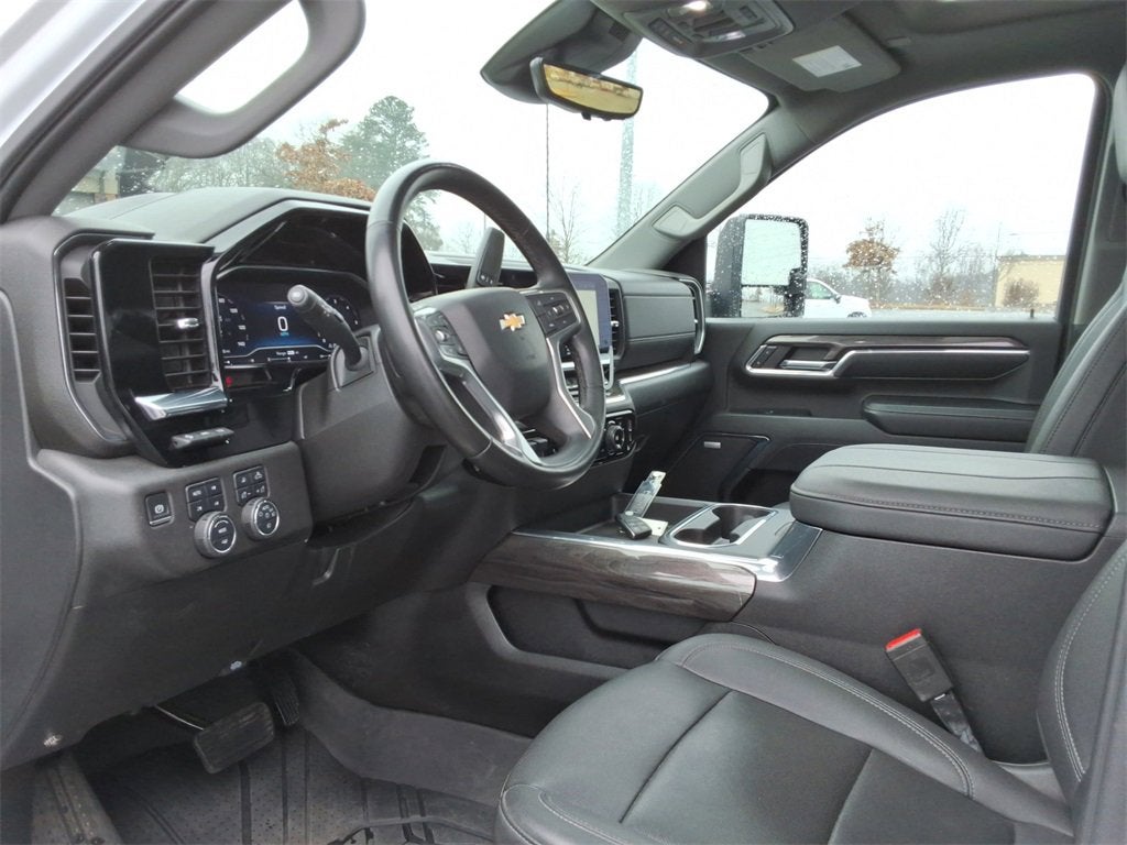 2024 Chevrolet Silverado 3500 HD LTZ DRW