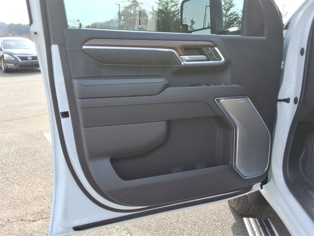 2024 Chevrolet Silverado 3500 HD High Country DRW