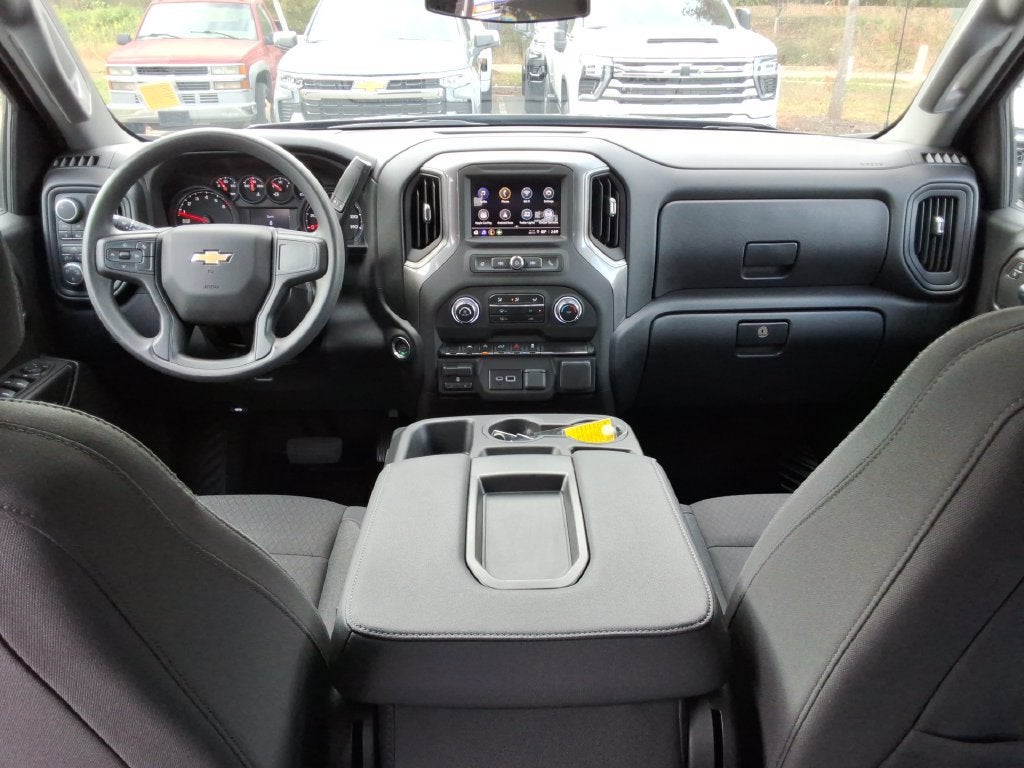 2025 Chevrolet Silverado 1500 Custom