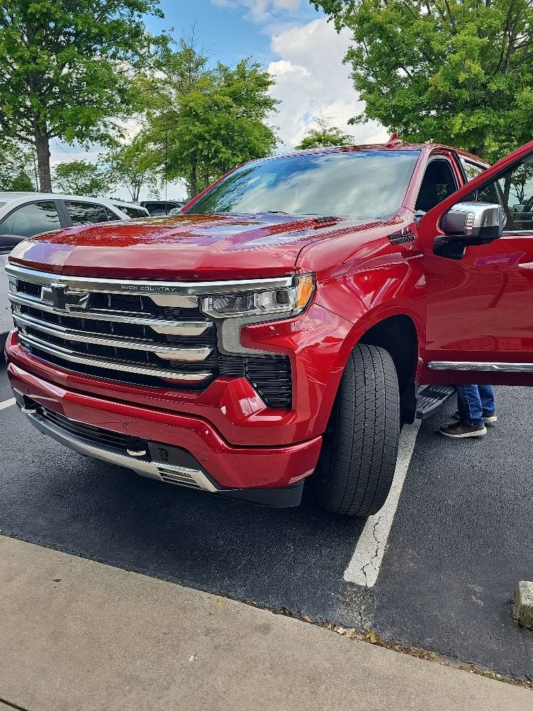 2023 Chevrolet Silverado 1500 High Country