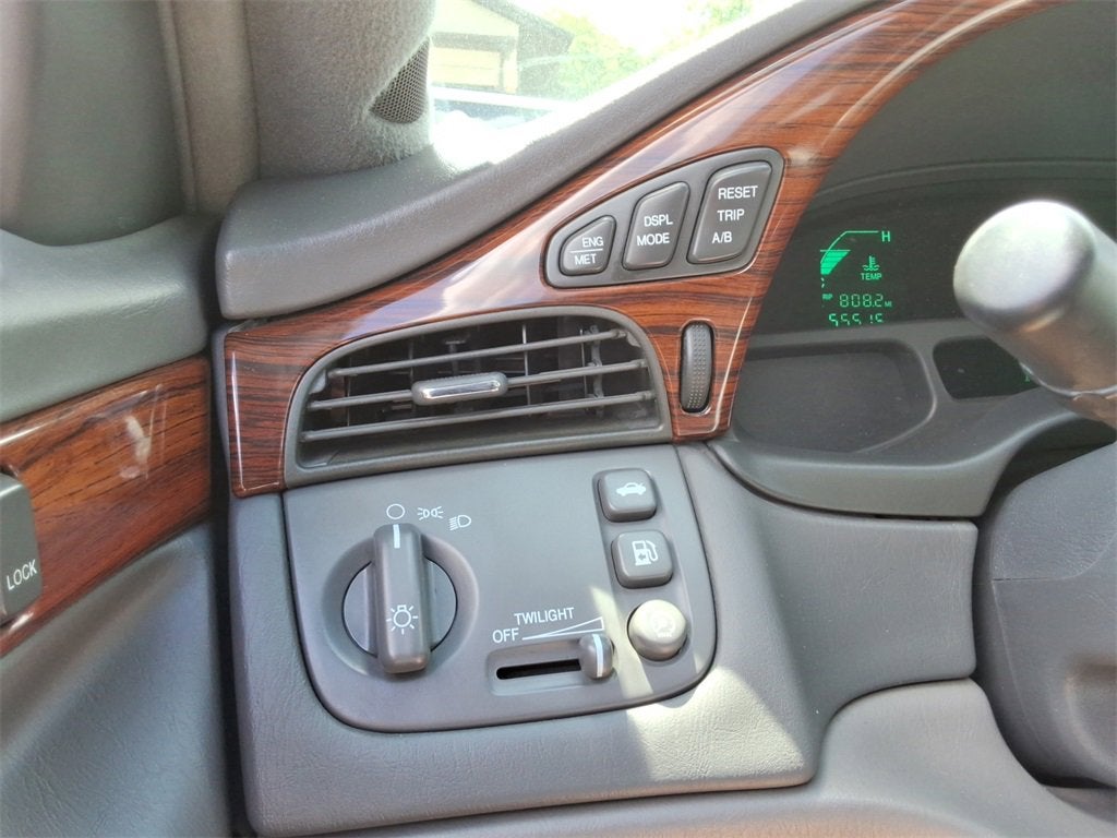 2003 Cadillac Deville Limousine