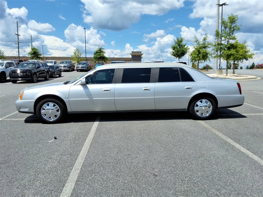 2003 Cadillac Deville Limousine