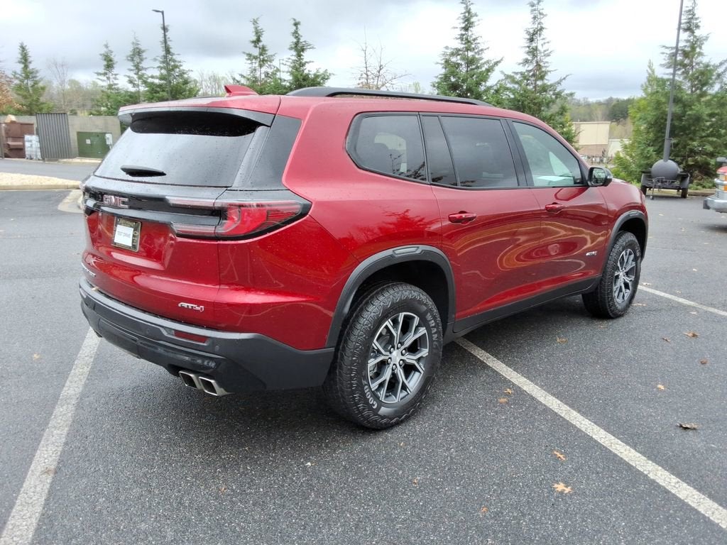 2024 GMC Acadia AT4
