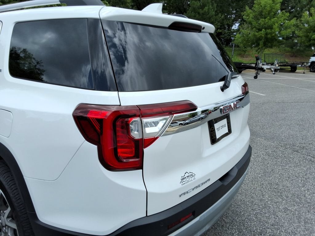 2022 GMC Acadia SLE