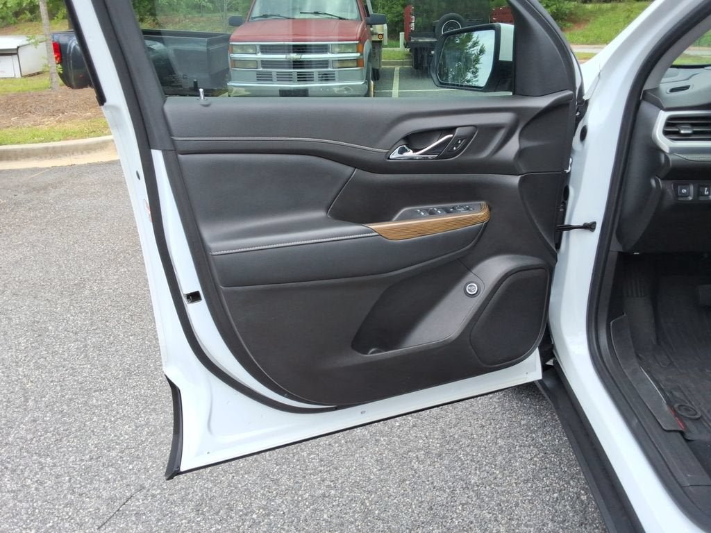 2022 GMC Acadia SLE