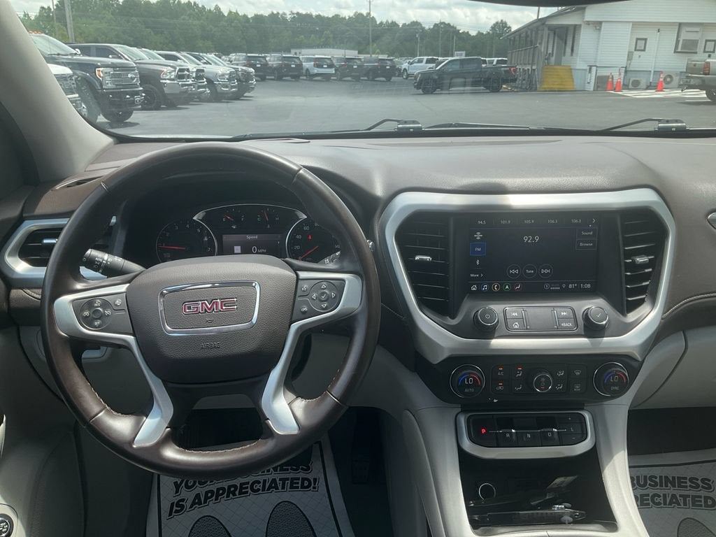 2023 GMC Acadia SLT