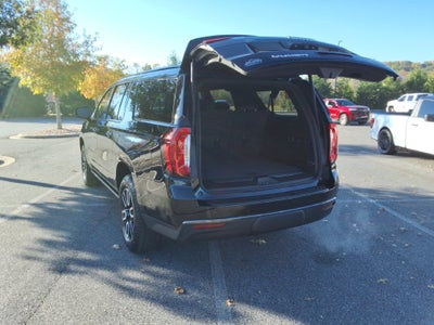 2024 GMC Yukon XL AT4