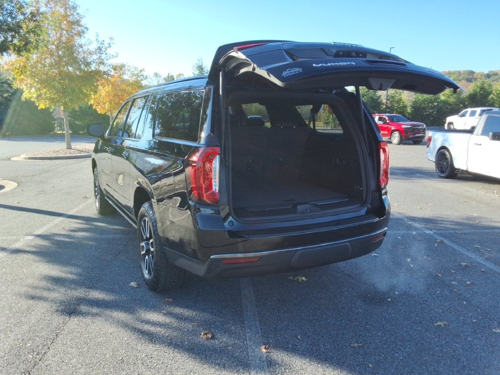 2024 GMC Yukon XL AT4