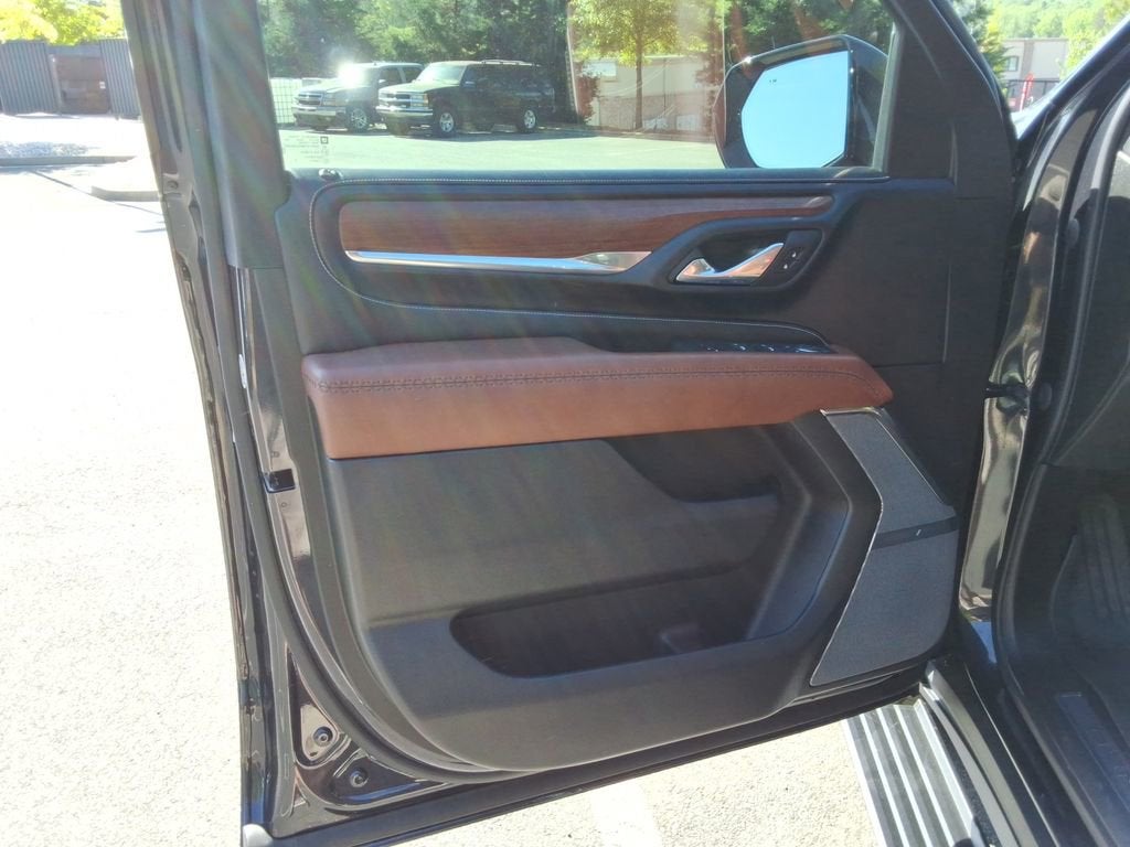 2023 GMC Yukon XL Denali Ultimate