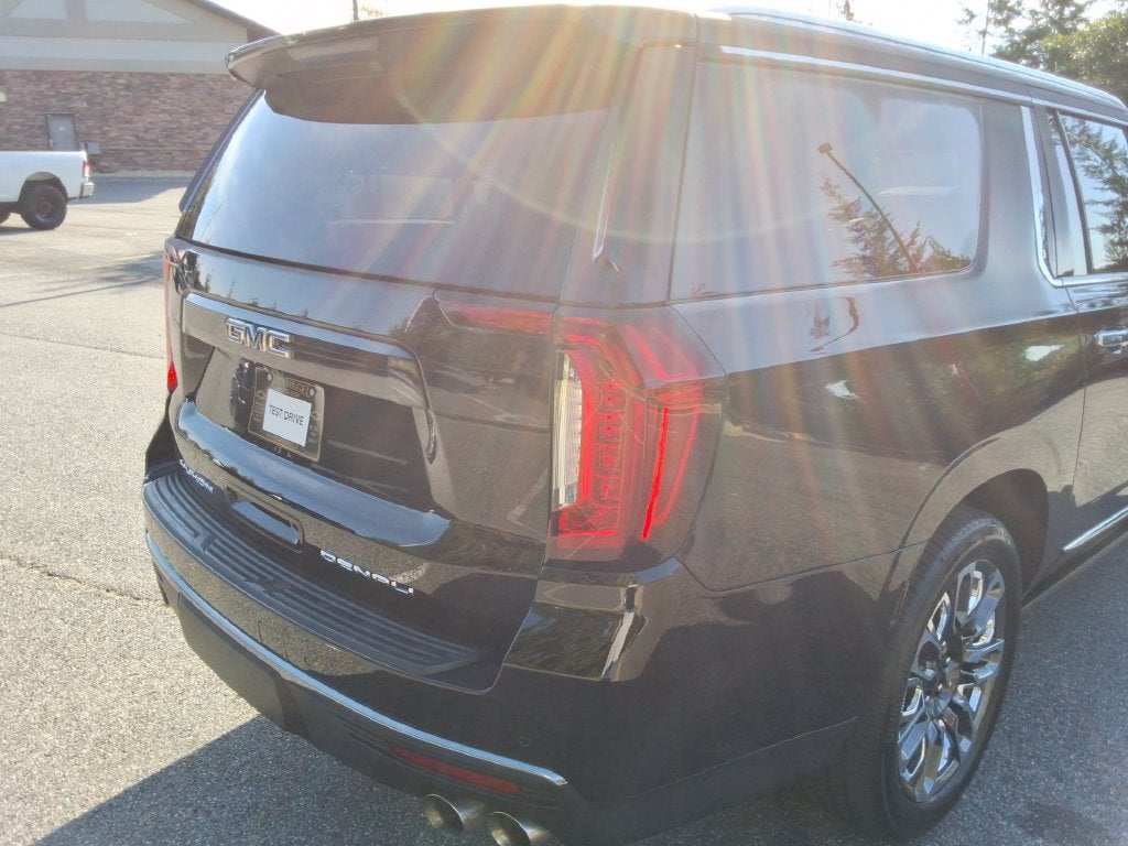 2023 GMC Yukon XL Denali Ultimate