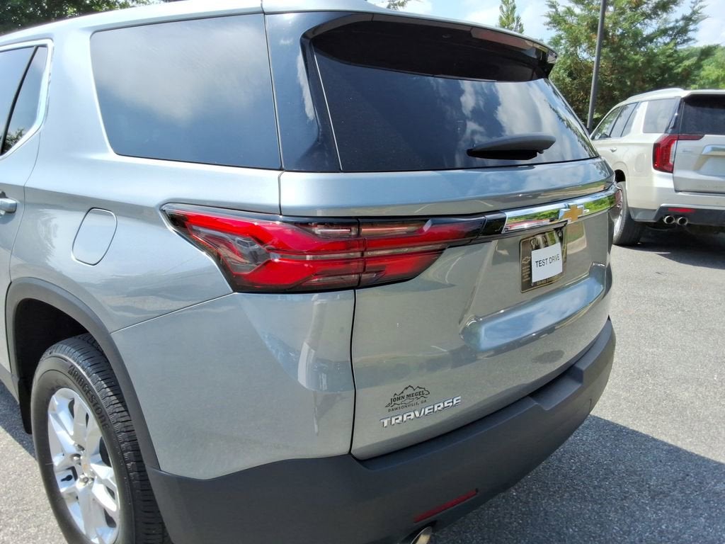 2023 Chevrolet Traverse LS