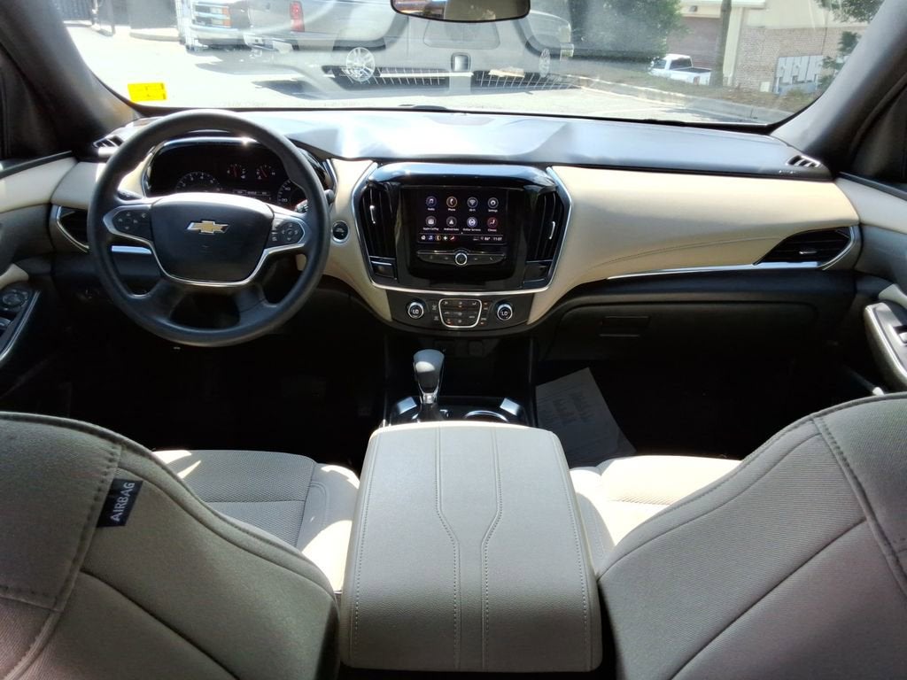 2023 Chevrolet Traverse LS