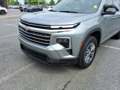 2024 Chevrolet Traverse LT