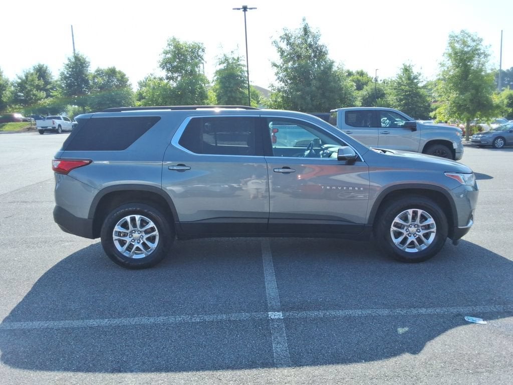 2020 Chevrolet Traverse LT Cloth
