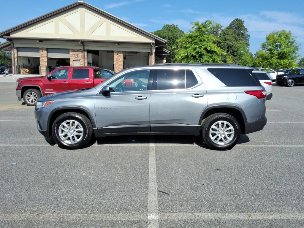 2020 Chevrolet Traverse LT Cloth