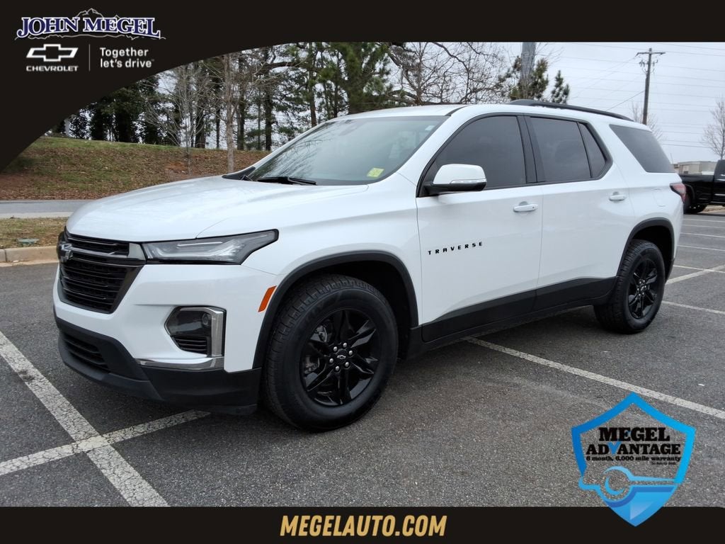 2022 Chevrolet Traverse LT Cloth