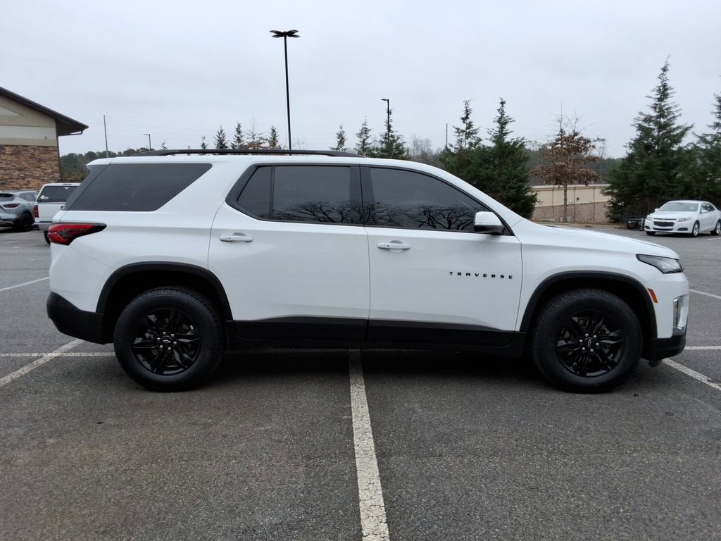 2022 Chevrolet Traverse LT Cloth