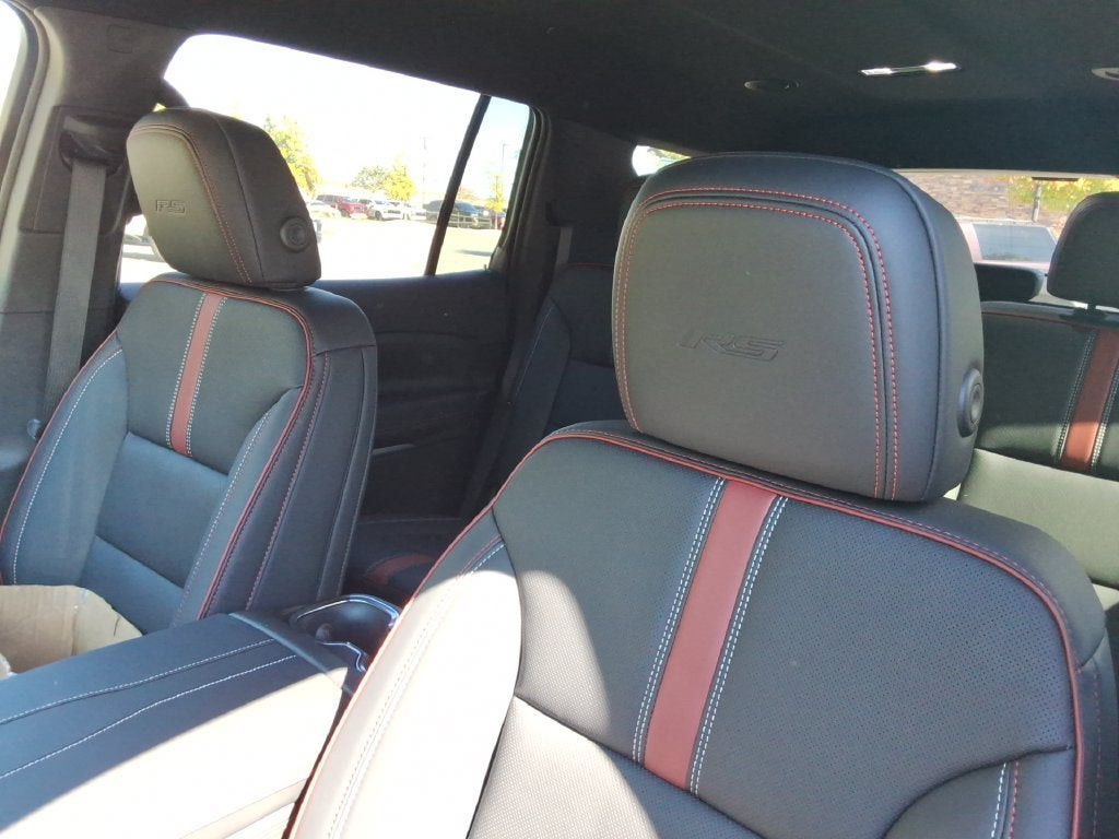 2027 Chevrolet Traverse RS