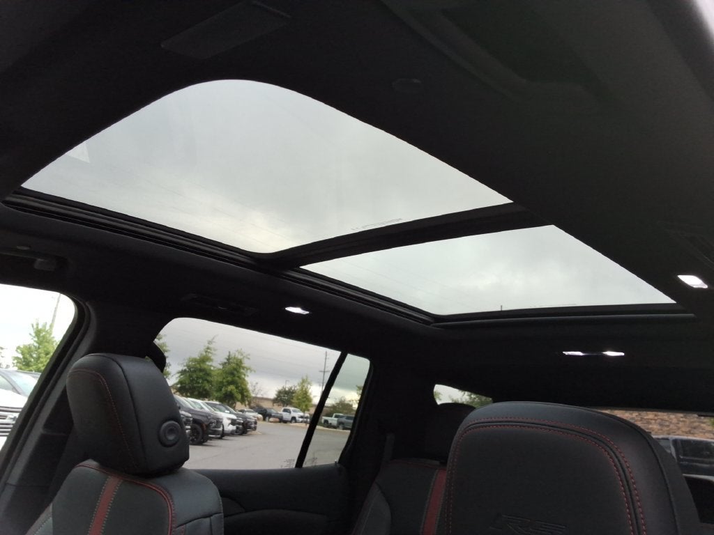 2027 Chevrolet Traverse RS