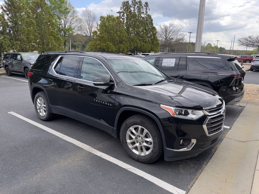 2020 Chevrolet Traverse LT Cloth
