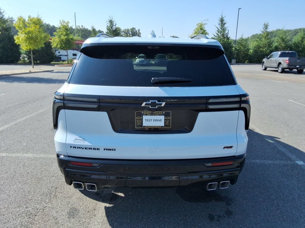 2027 Chevrolet Traverse RS