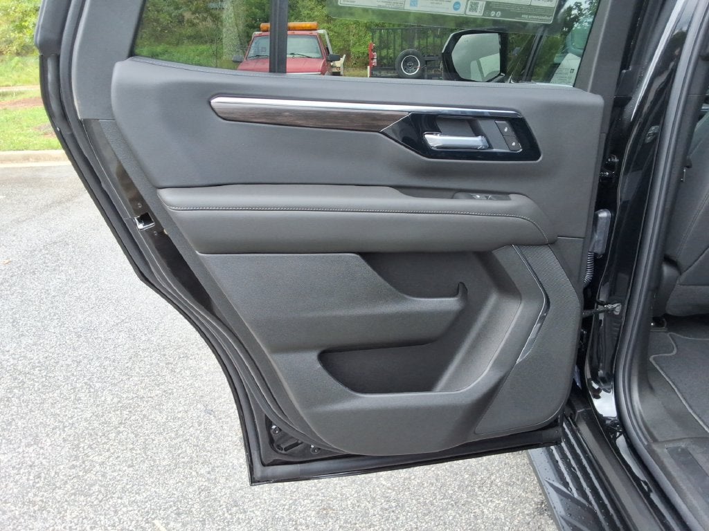 2027 Chevrolet Tahoe LS