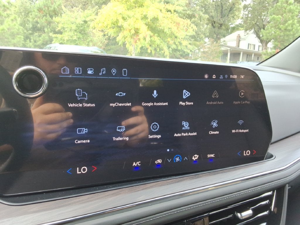 2027 Chevrolet Tahoe LS
