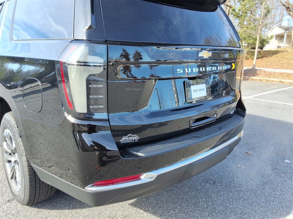 2026 Chevrolet Suburban LT