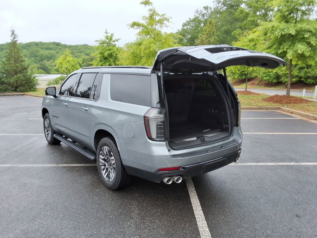 2025 Chevrolet Suburban Z71