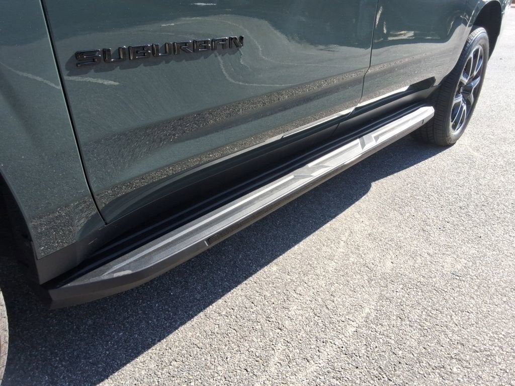 2025 Chevrolet Suburban RST