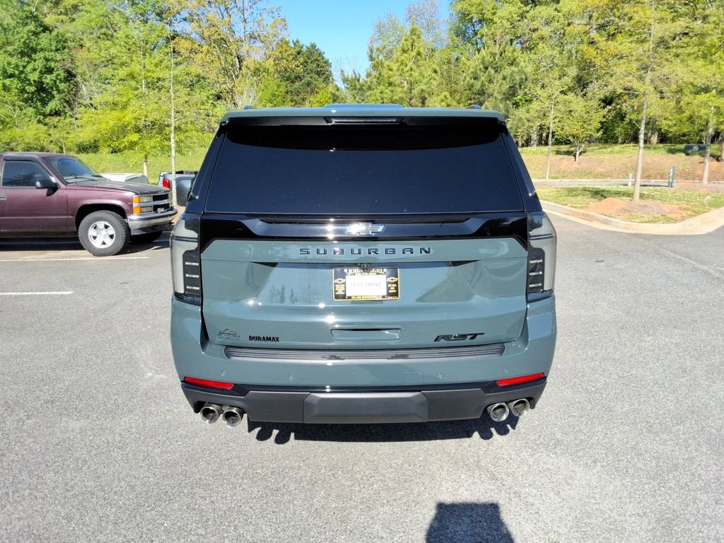 2025 Chevrolet Suburban RST