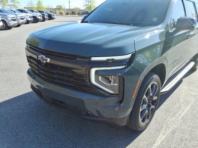 2025 Chevrolet Suburban RST