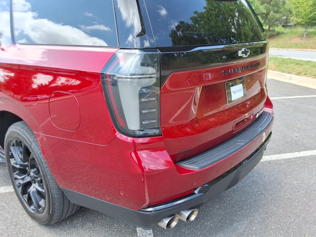 2025 Chevrolet Suburban RST