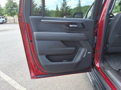 2025 Chevrolet Suburban RST