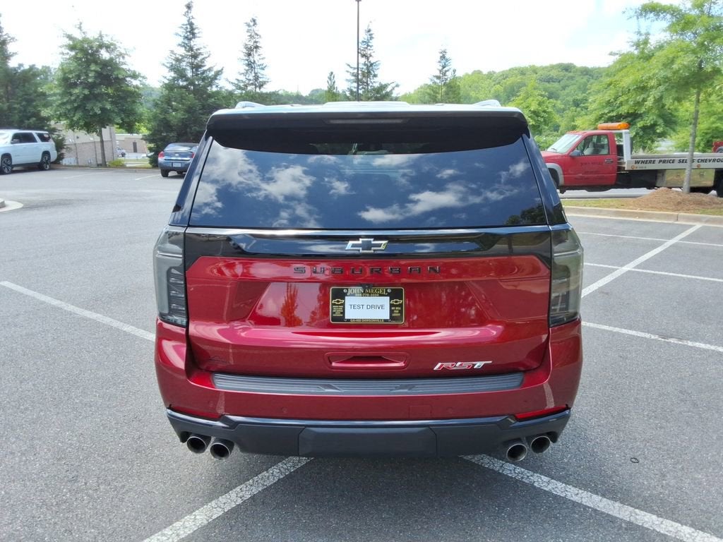 2025 Chevrolet Suburban RST