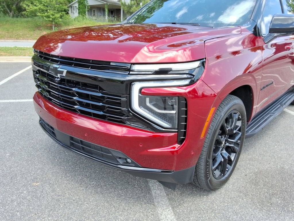 2025 Chevrolet Suburban RST