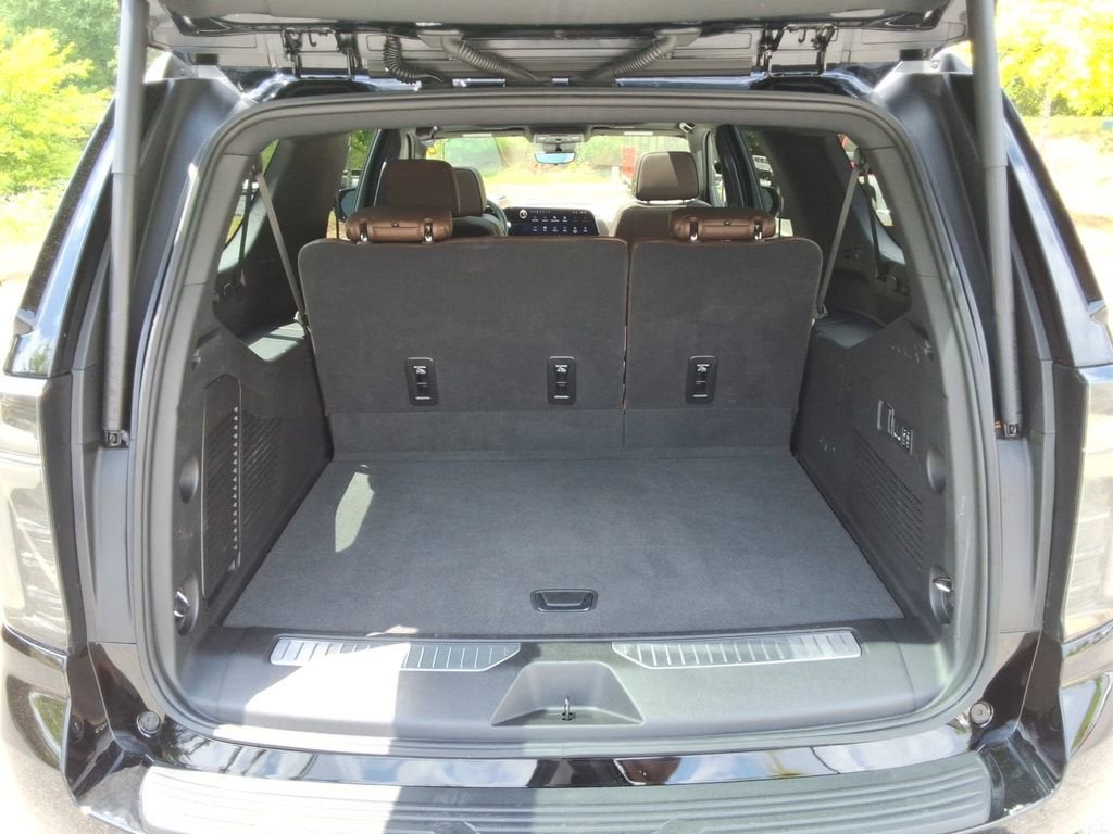 2025 Chevrolet Suburban High Country