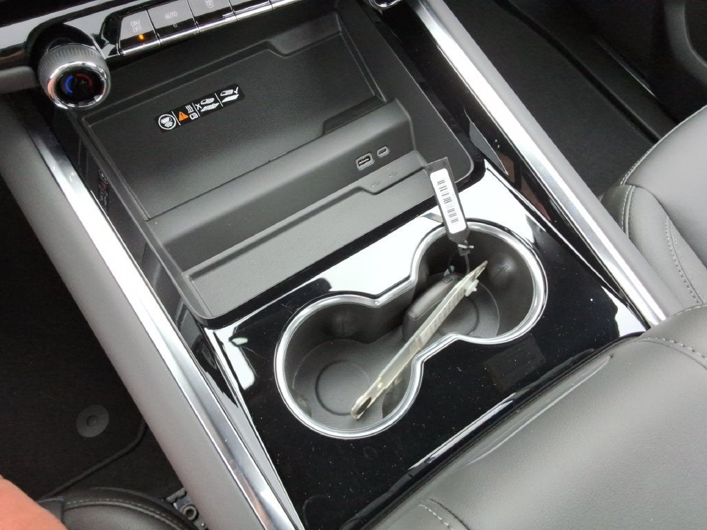 2027 Chevrolet Tahoe LT