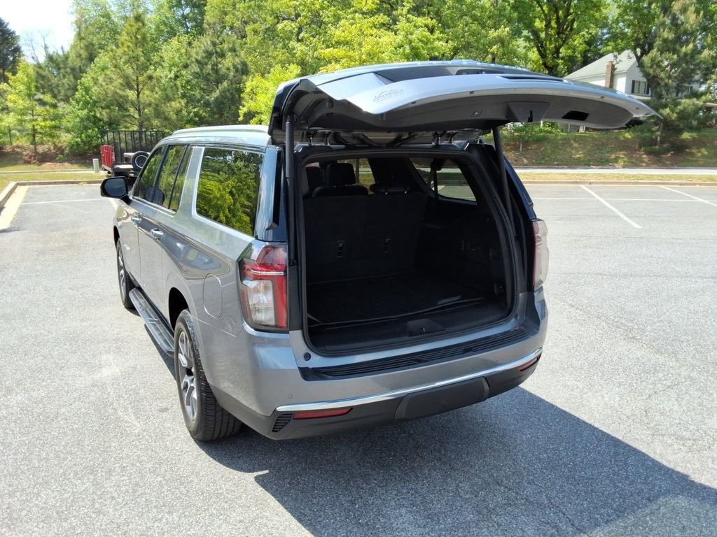 2021 Chevrolet Suburban LT