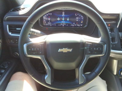 2023 Chevrolet Suburban LT