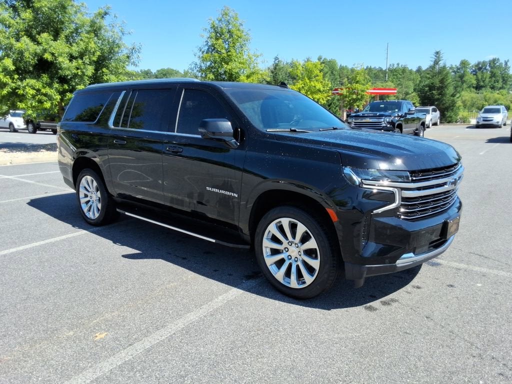 2023 Chevrolet Suburban LT