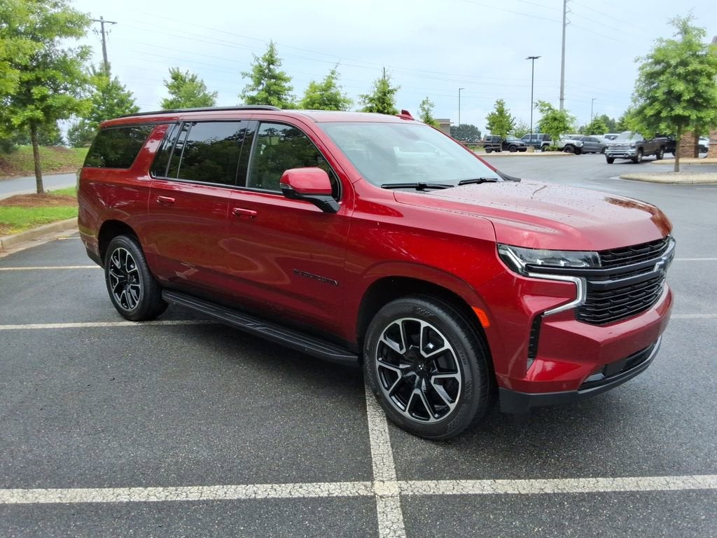 2023 Chevrolet Suburban RST
