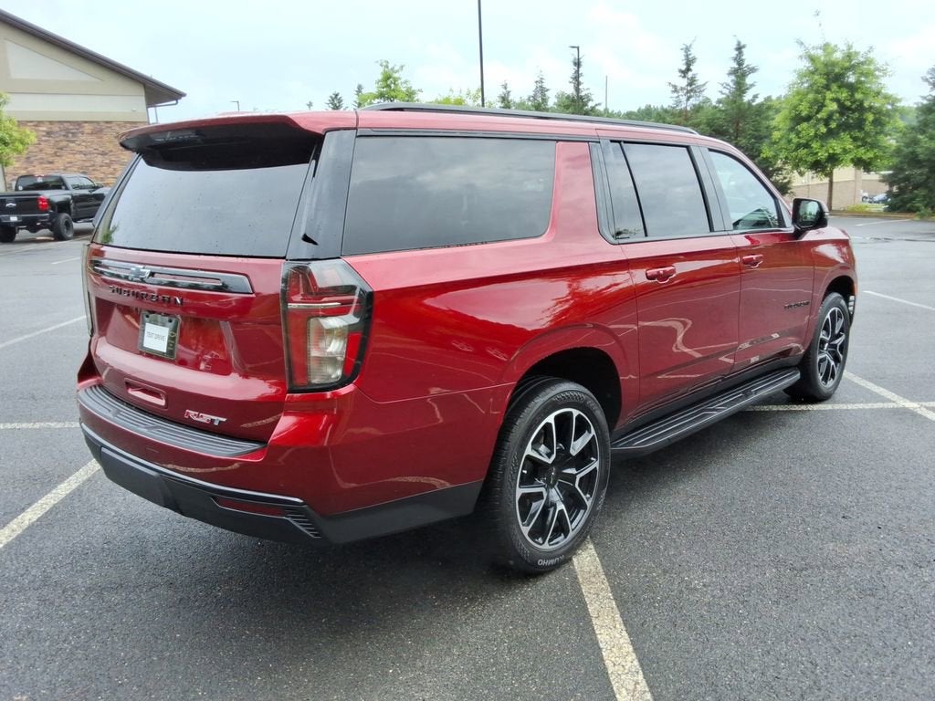 2023 Chevrolet Suburban RST