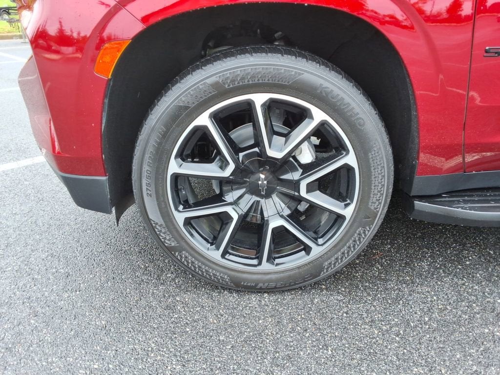 2023 Chevrolet Suburban RST